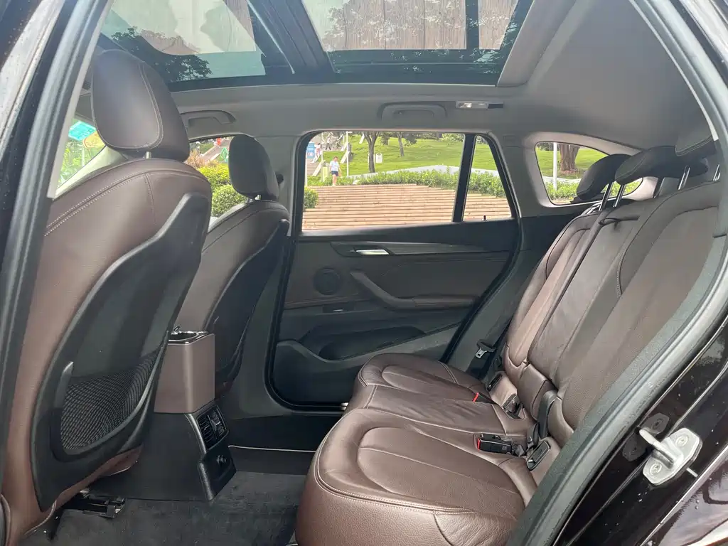 BMW X1 2018 sDrive20Li Lead