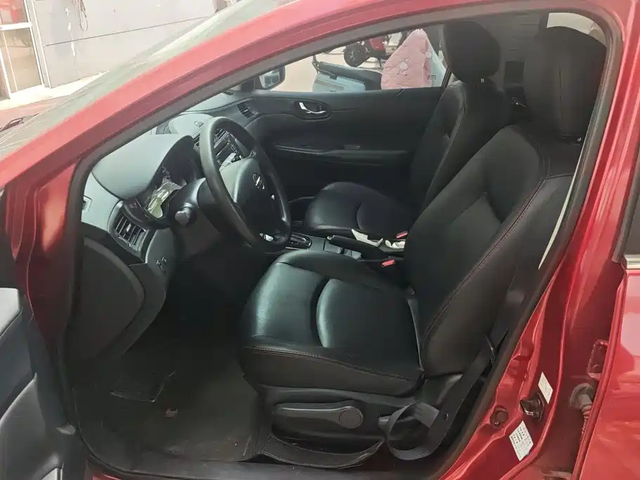 Nissan Tiida — миниатюра 9