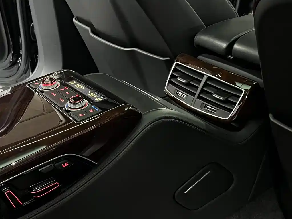 Audi A8 — фотографии объявления, Фото 28