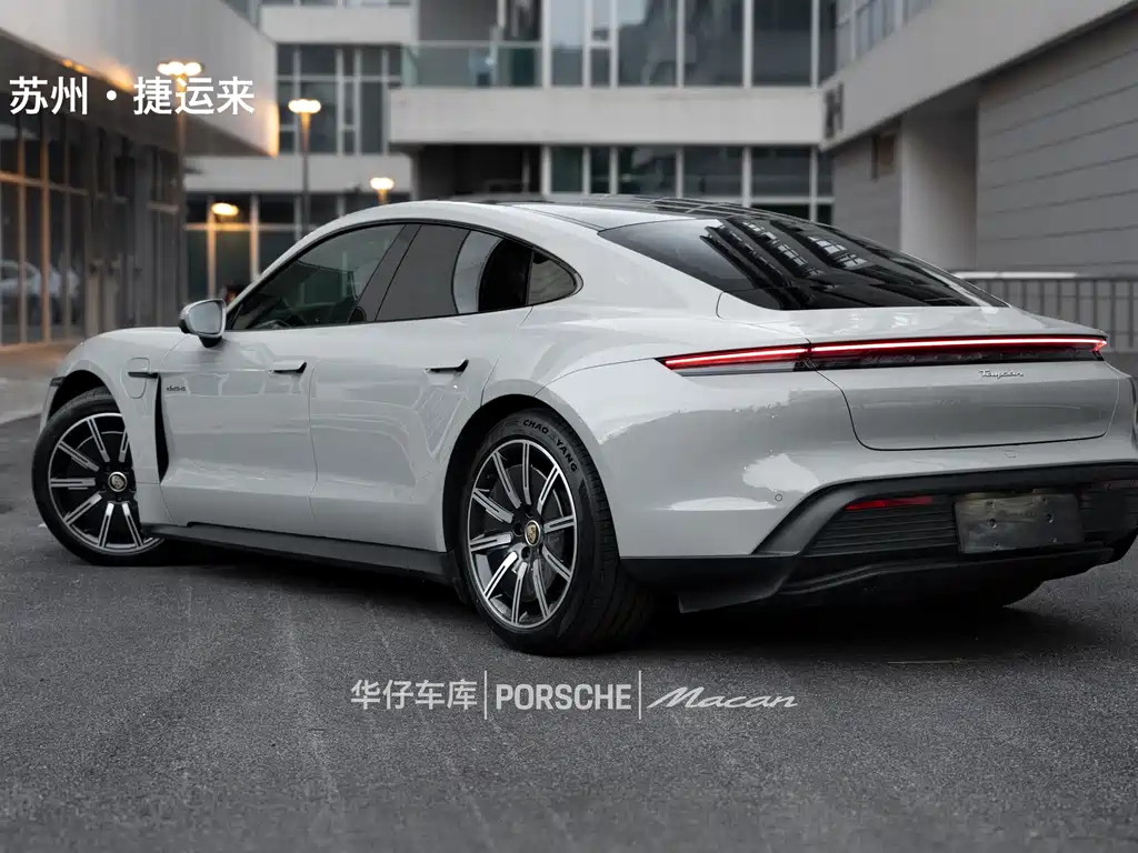 Porsche Taycan 2022 Taycan