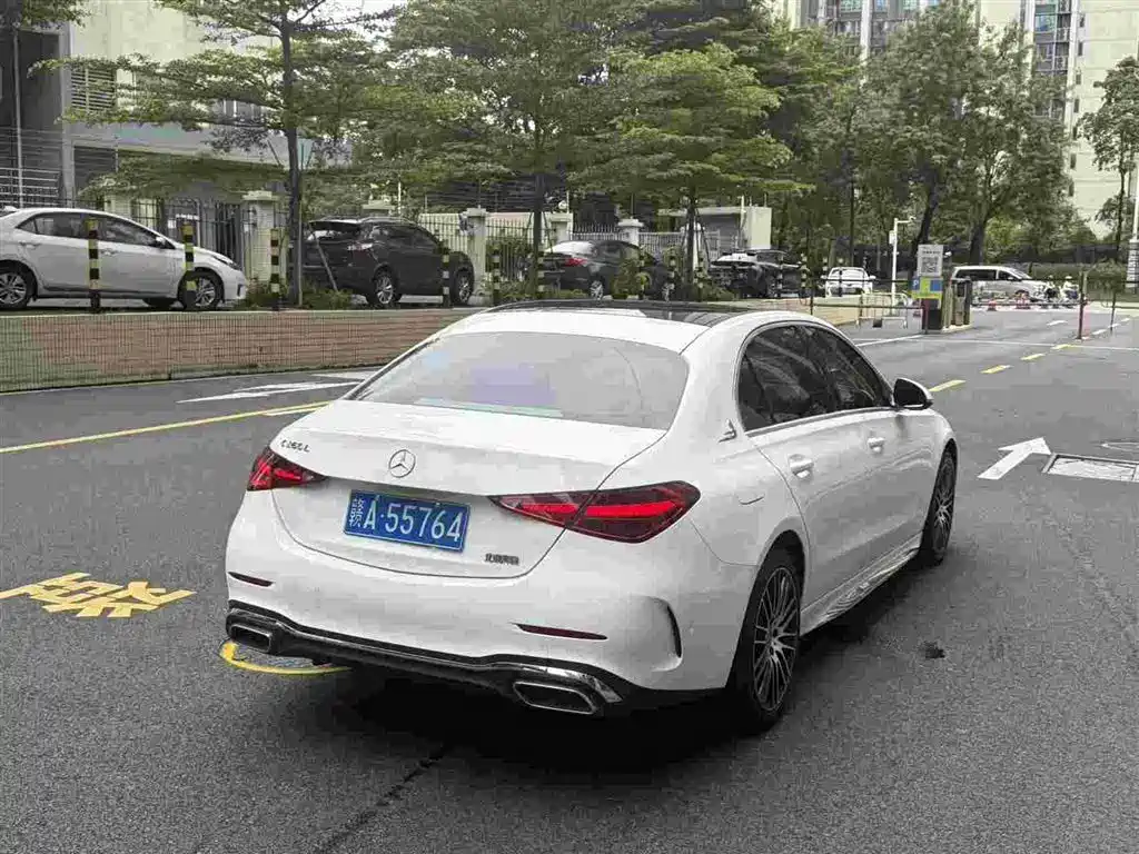 Mercedes-Benz C-Class — миниатюра 3