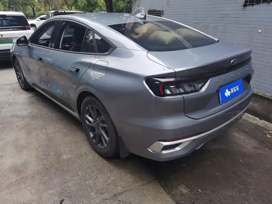 Ford Mondeo — миниатюра 3