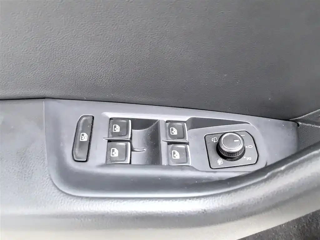 Volkswagen Magotan 2019 280TSI DSG Lead VI