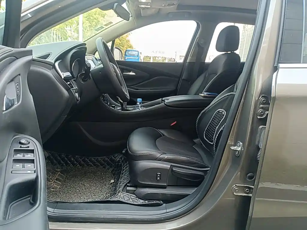 Buick Envision Plus — миниатюра 16