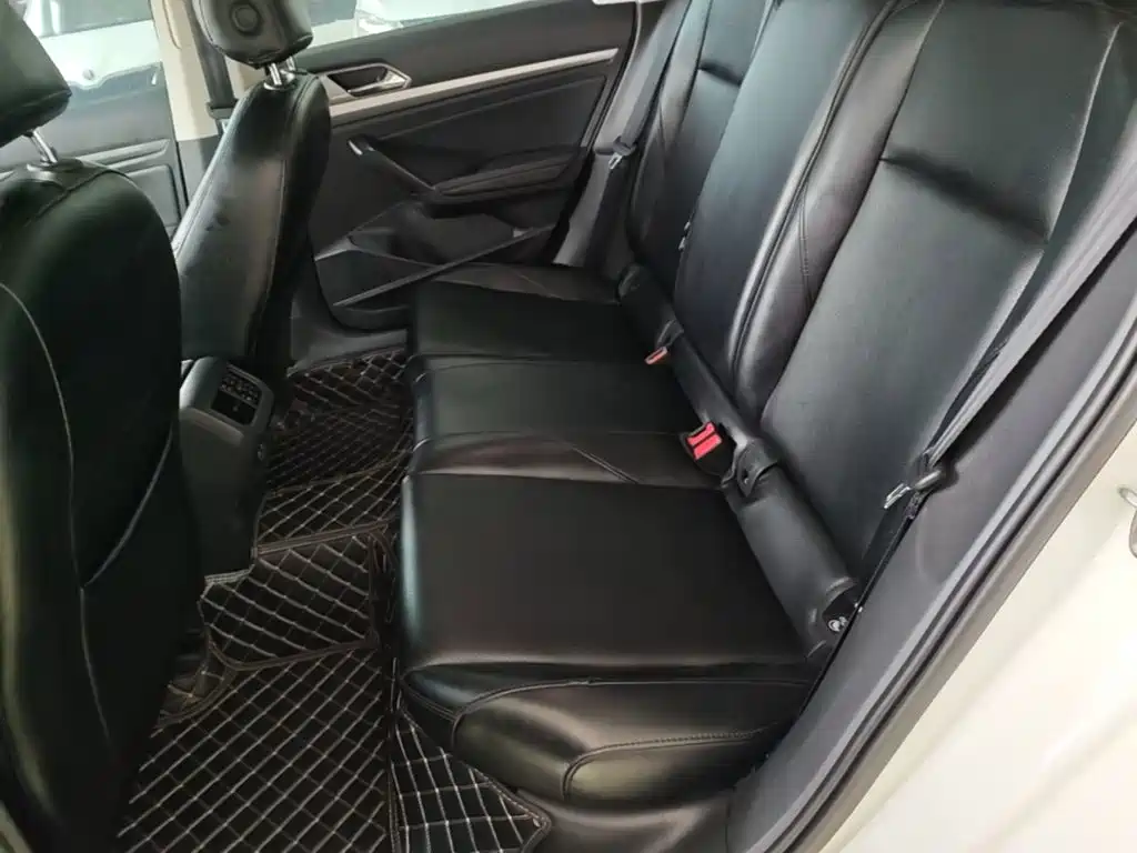 Volkswagen Lavida — миниатюра 17