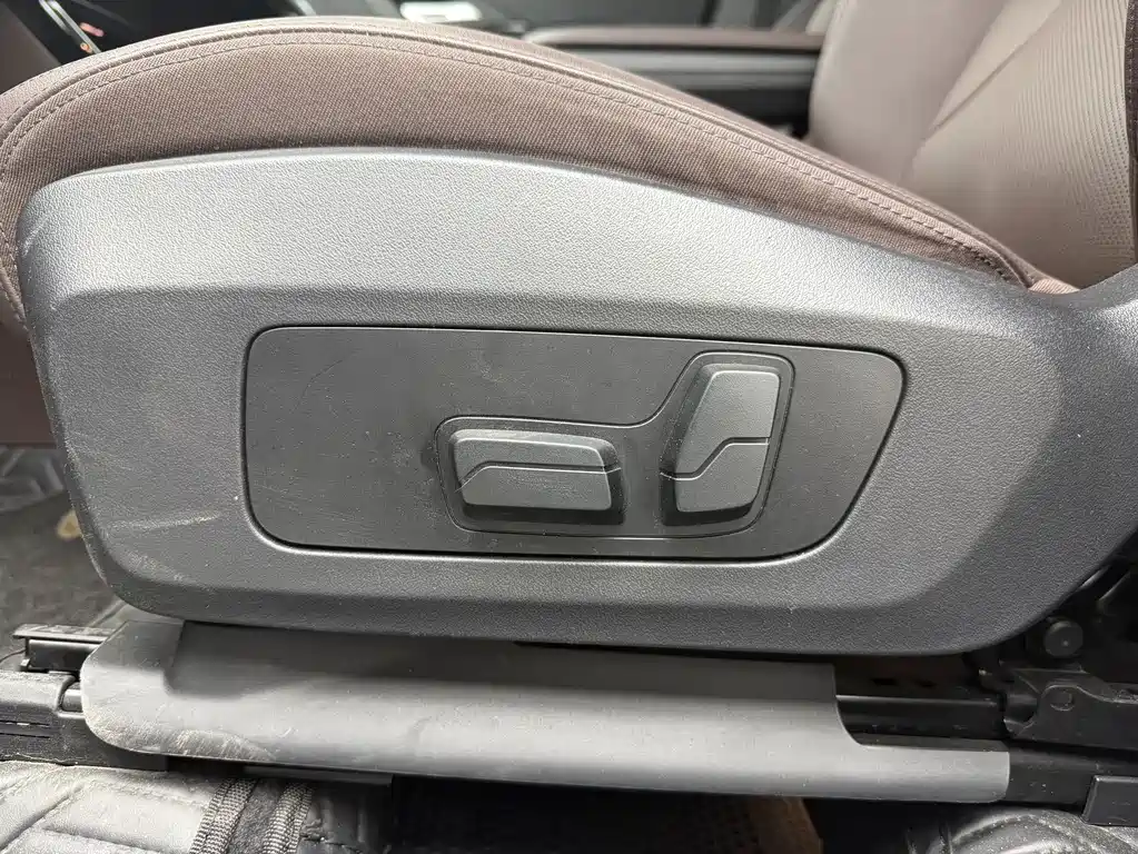 BMW X1 - фото 11