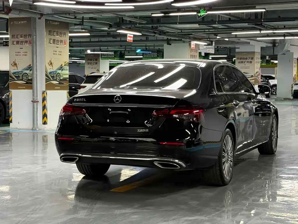 MERCEDES-BENZ E CLASS