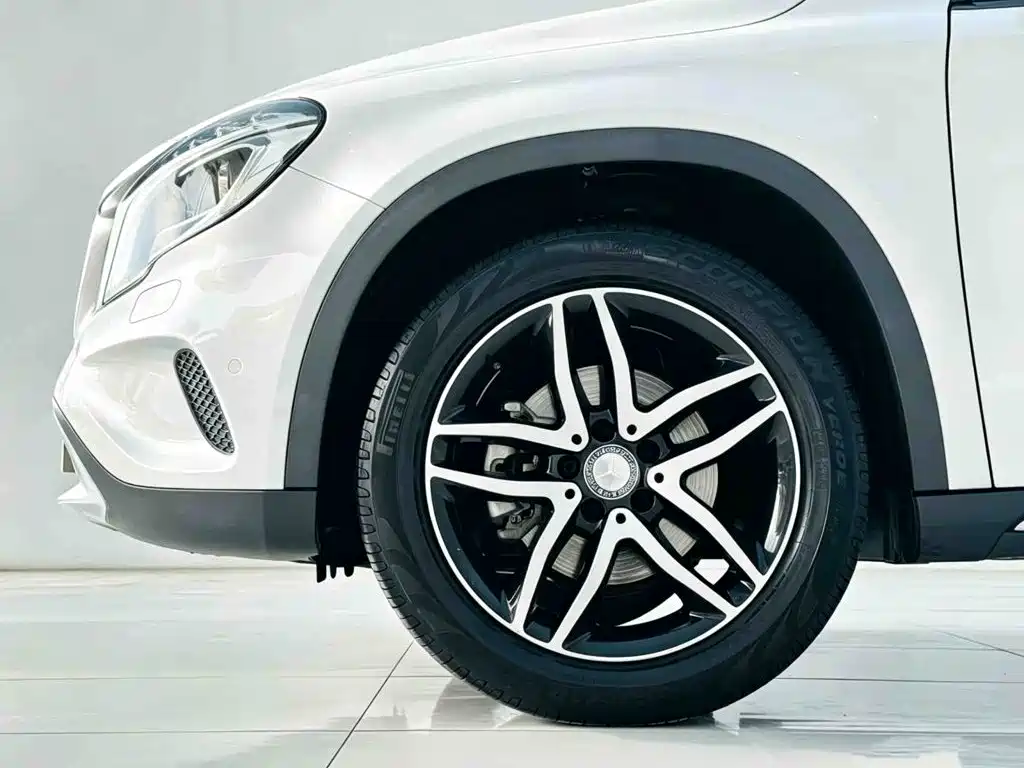 Mercedes-Benz GLA — миниатюра 9