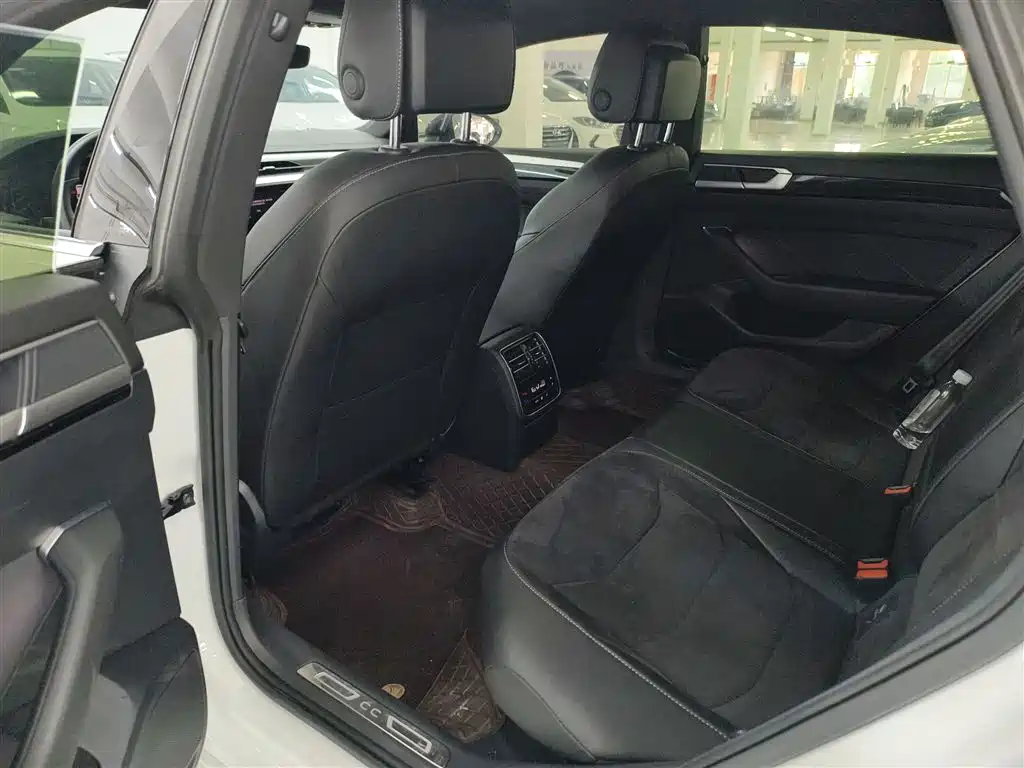 Volkswagen FAW - Passat CC CC 2024 330TSI
