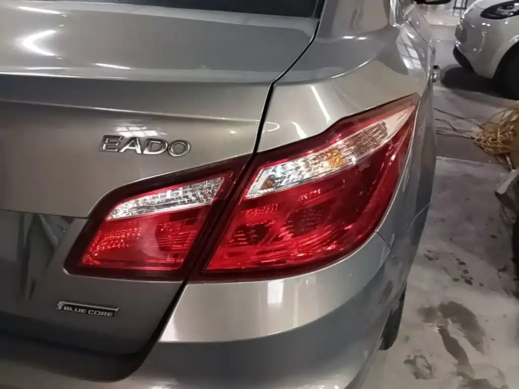 Changan Eado — миниатюра 8