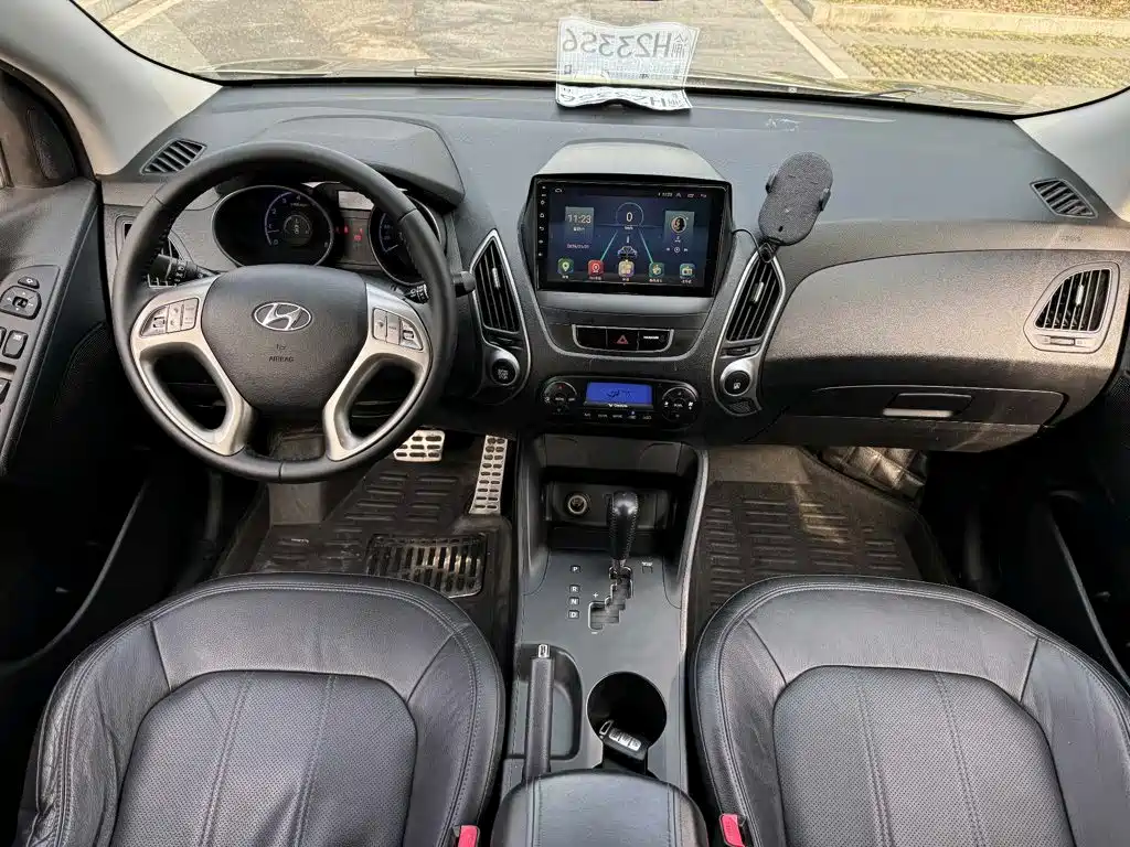 Hyundai BAIC Hyundai ix35 ix35 2010 2.4L AT Luxury GLS