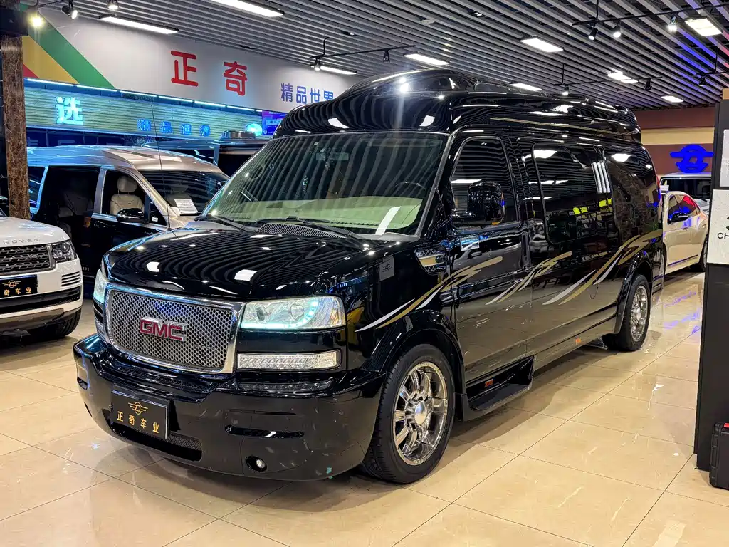 GMC Savana — миниатюра 3