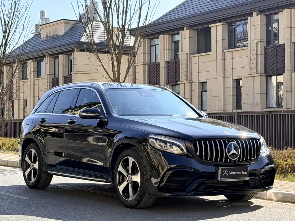 MERCEDES-BENZ GLC
