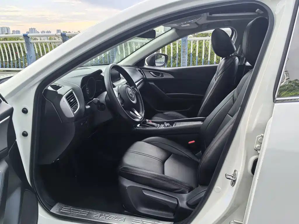 Mazda 3 Axela — миниатюра 13
