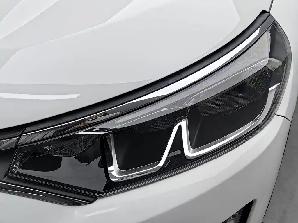 Citroen C3-XR — миниатюра 7