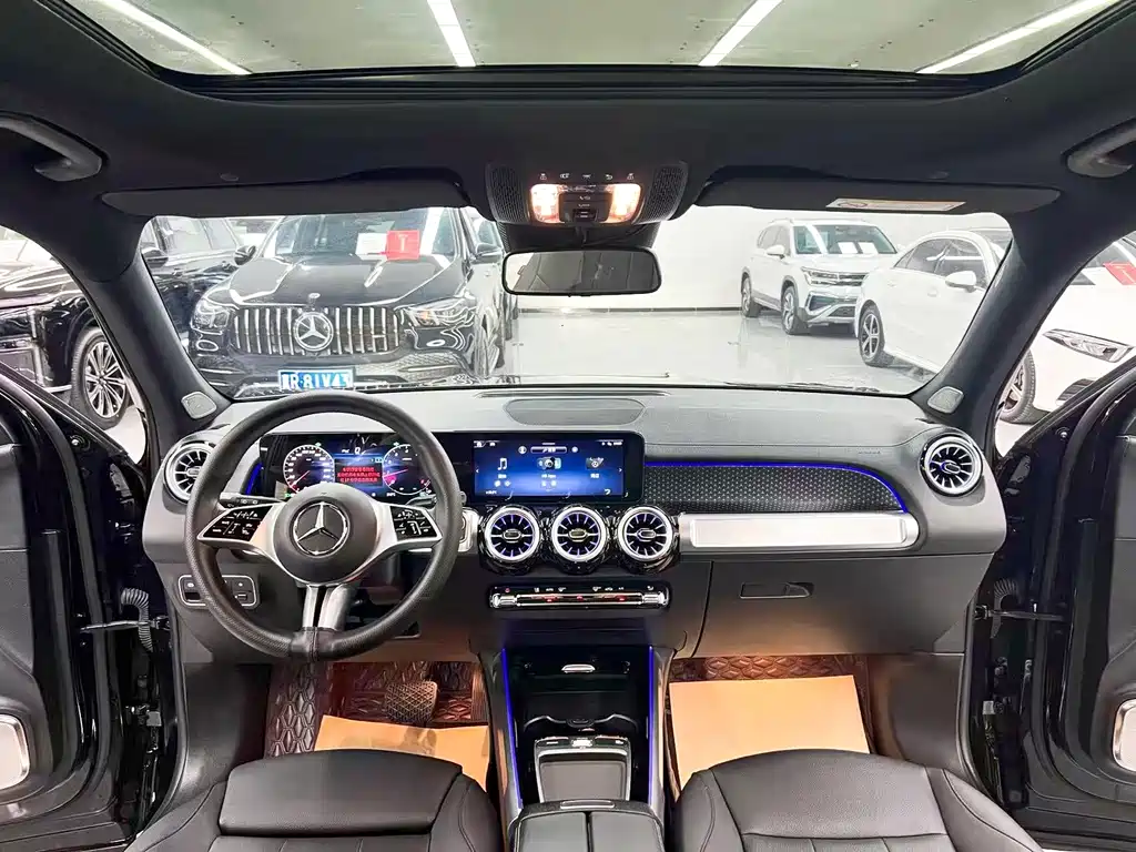 Mercedes-Benz GLB — миниатюра 9