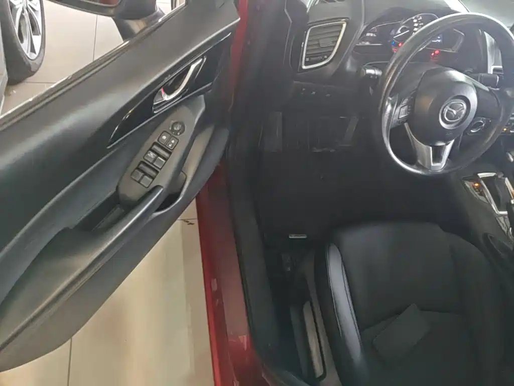 Mazda 3 Axela — миниатюра 16