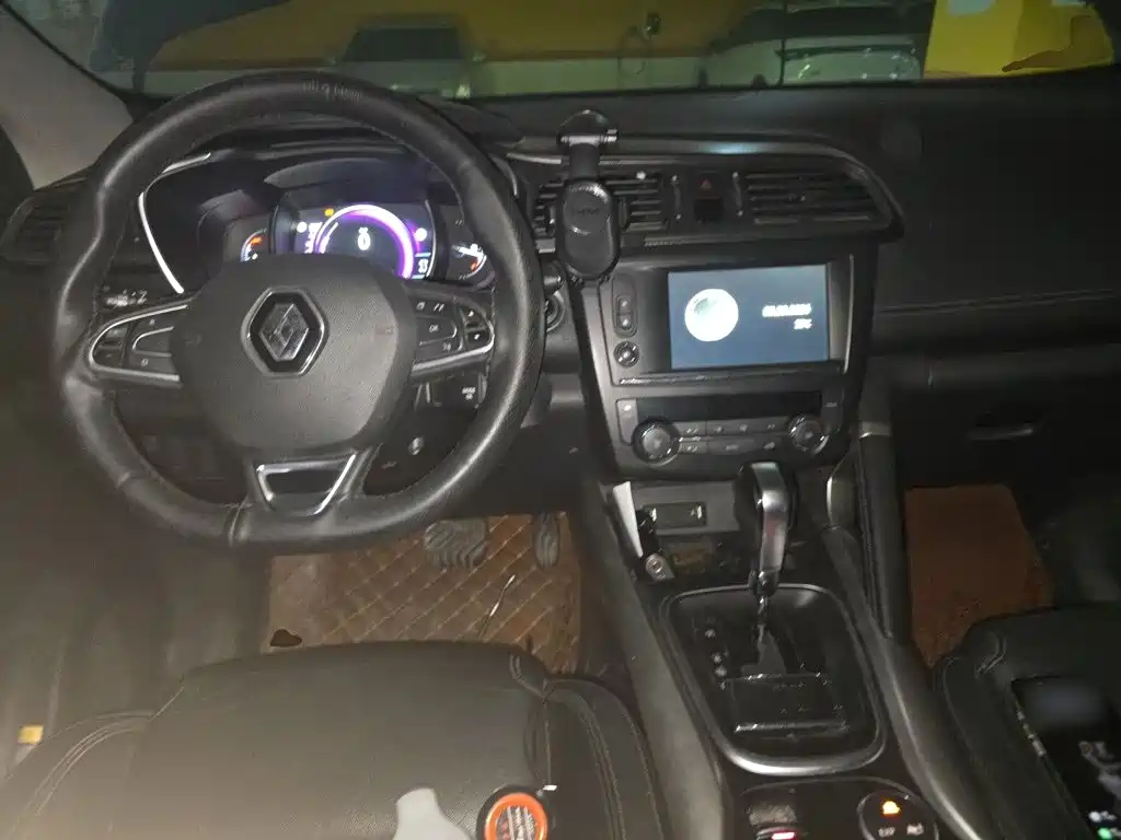 Renault Kadjar — миниатюра 10