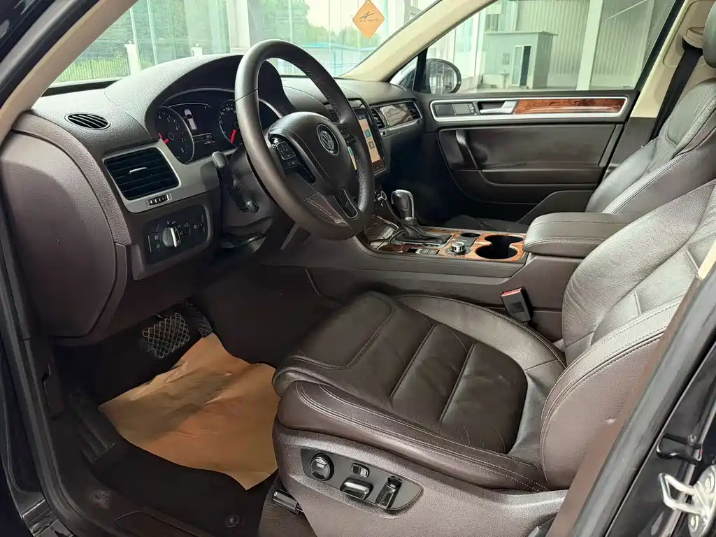 Volkswagen Touareg — миниатюра 7