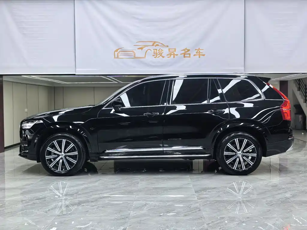 Volvo XC90 — миниатюра 7