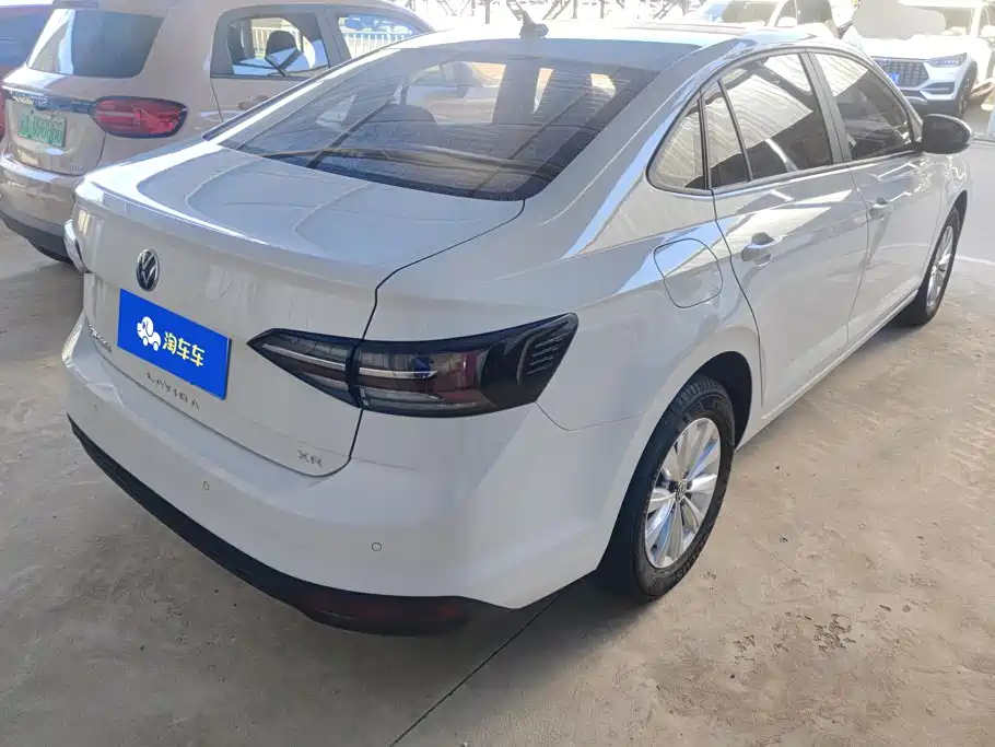 Volkswagen Lavida — миниатюра 3