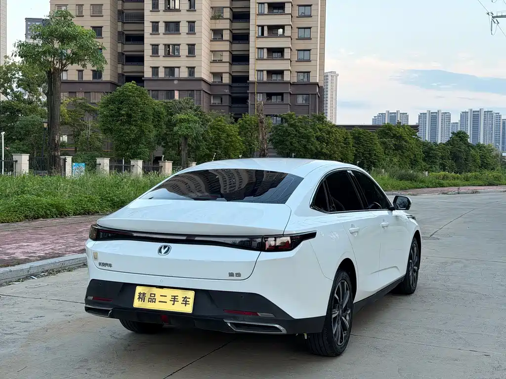 Changan Eado — миниатюра 7