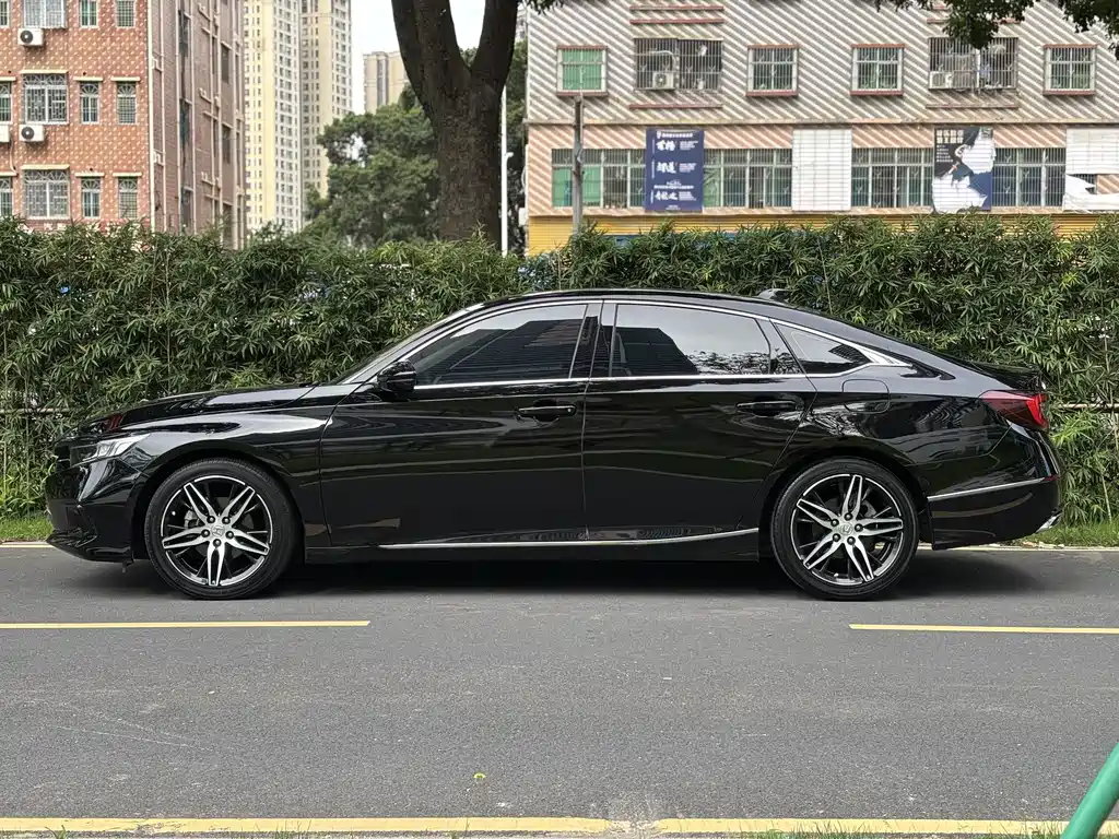 Honda Accord — миниатюра 7