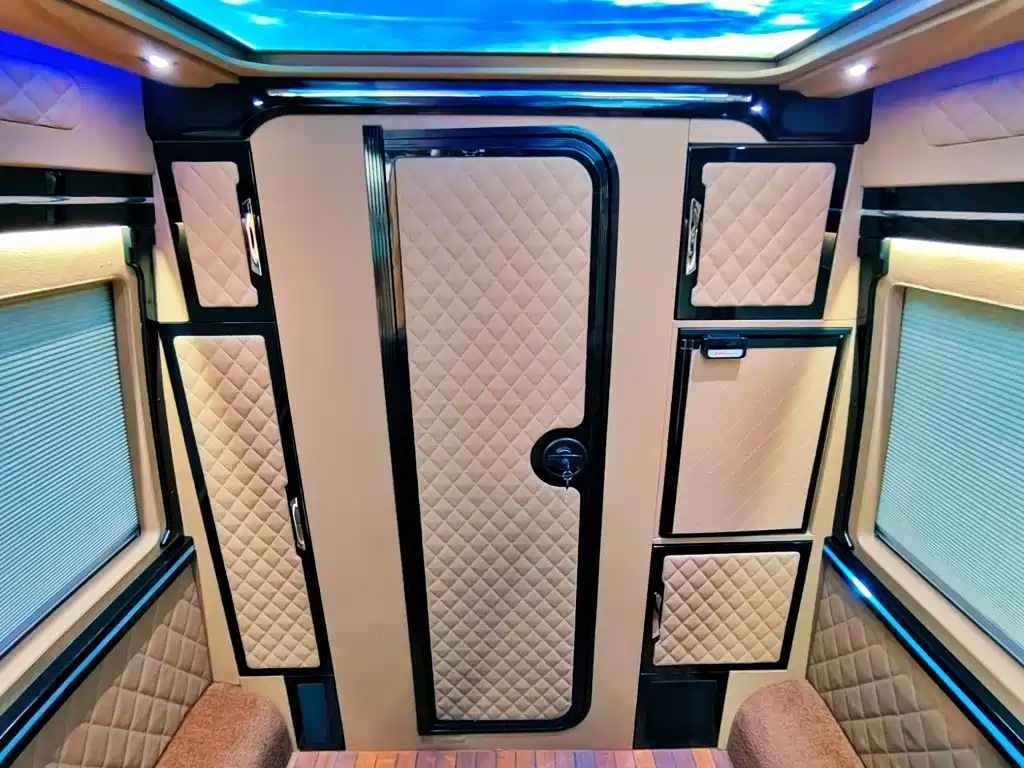 Mercedes-Benz Sprinter — миниатюра 31