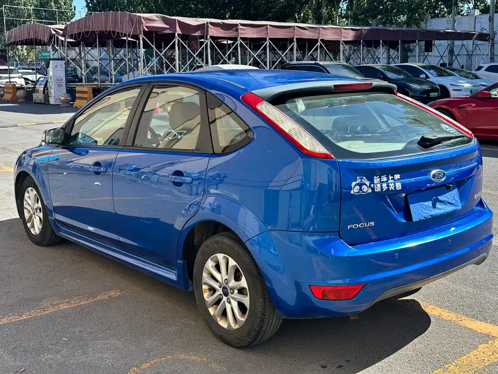 Ford Focus — миниатюра 6