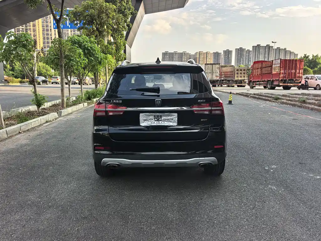 Roewe RX5 — миниатюра 6