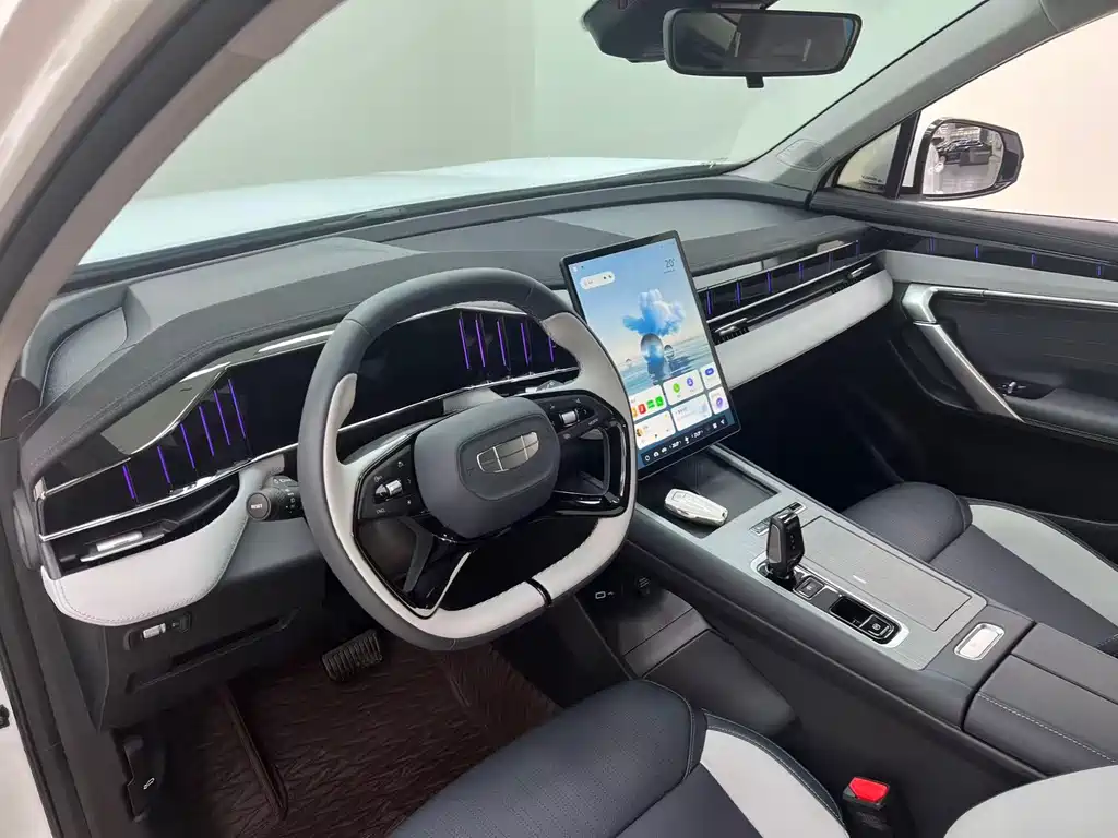 Geely Boyue L — миниатюра 23