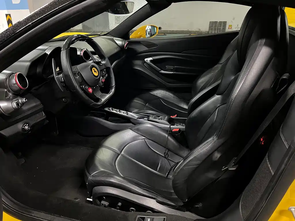 Ferrari F8 — миниатюра 9