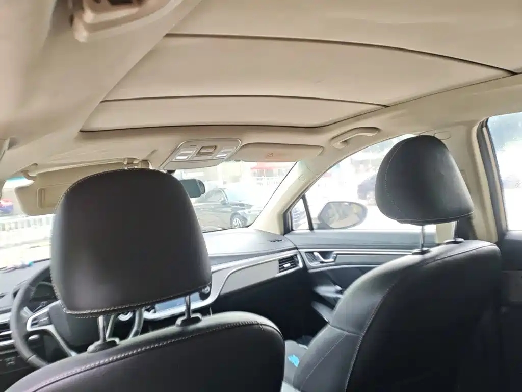 Geely Emgrand GS — миниатюра 9