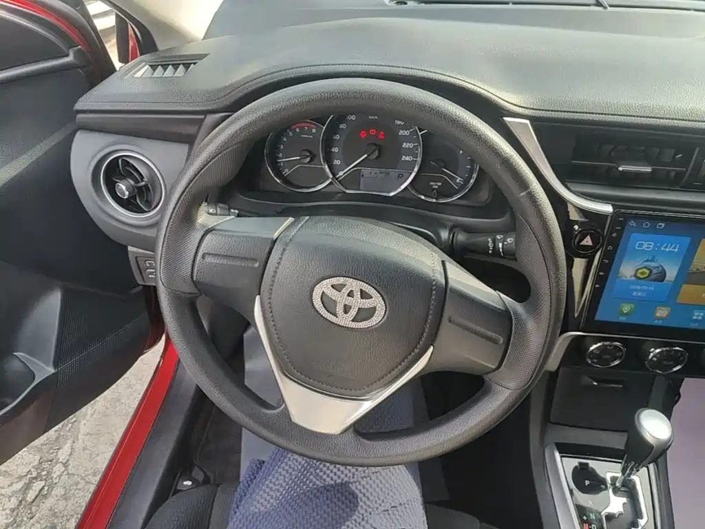 Toyota Corolla — миниатюра 11