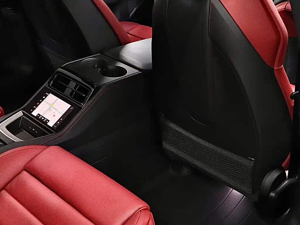 Porsche Panamera — миниатюра 16