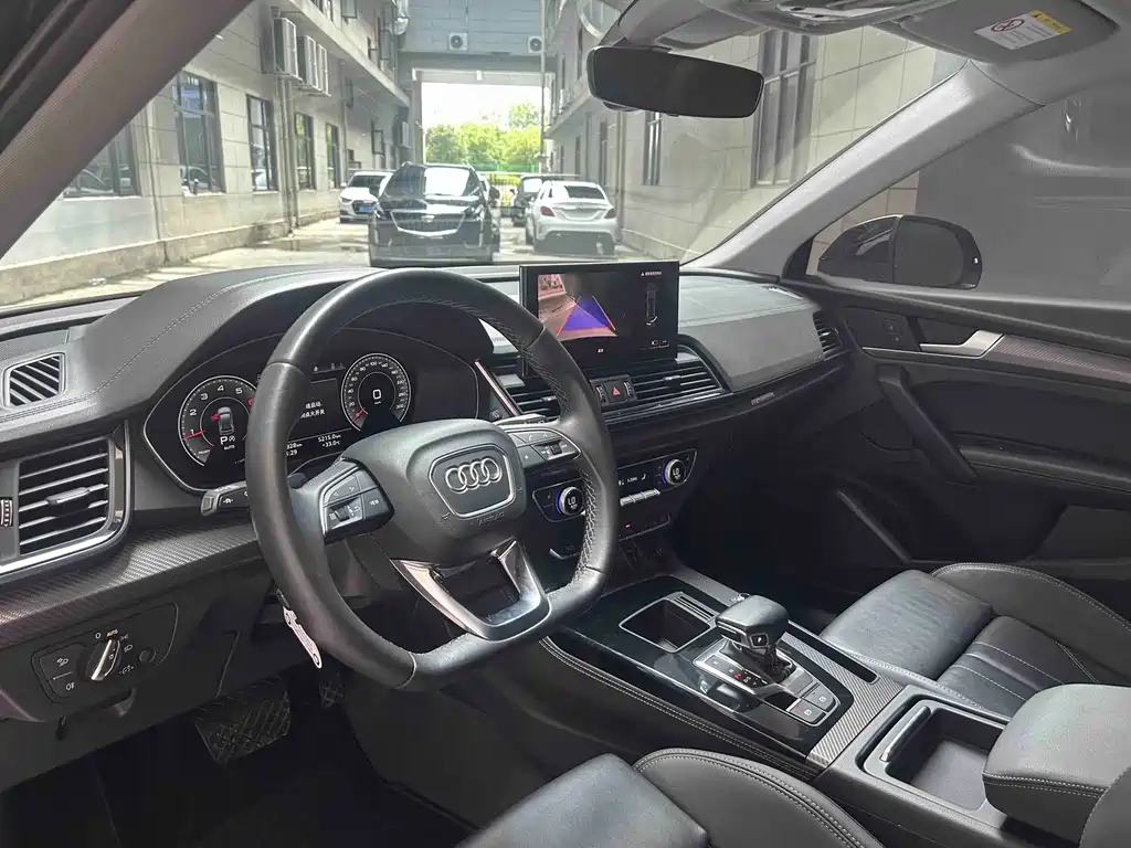 Audi Q5L — миниатюра 14