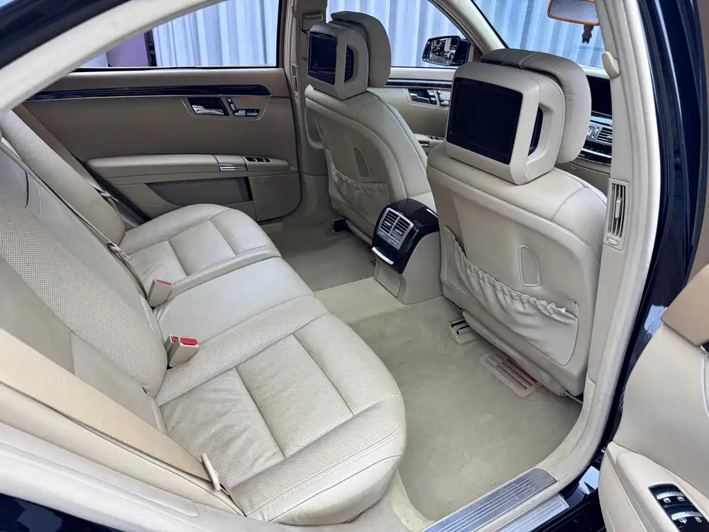 Mercedes-Benz S-Class — миниатюра 8
