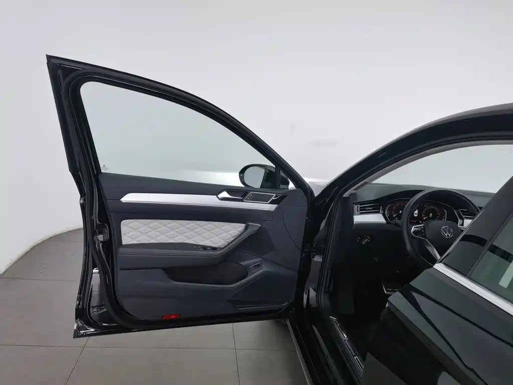 Volkswagen Magotan 2023 200 330TSI DSG Luxury