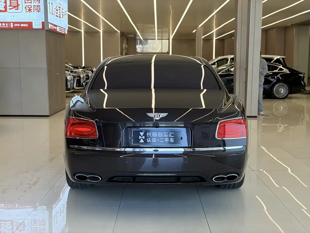 Bentley Flying Spur — миниатюра 5