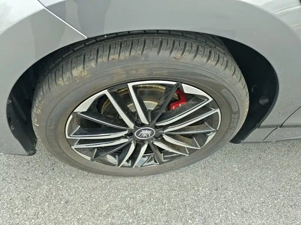 BYD Qin L — миниатюра 23