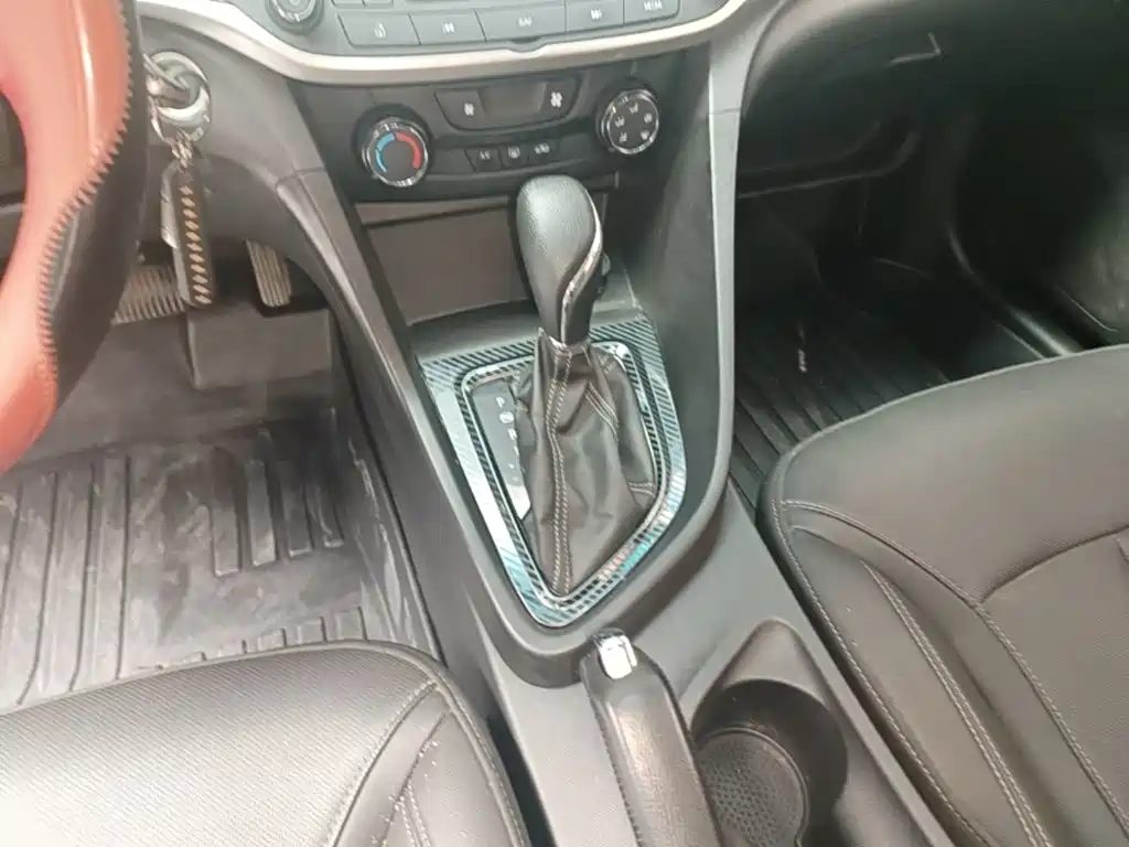 Buick Excelle — миниатюра 14