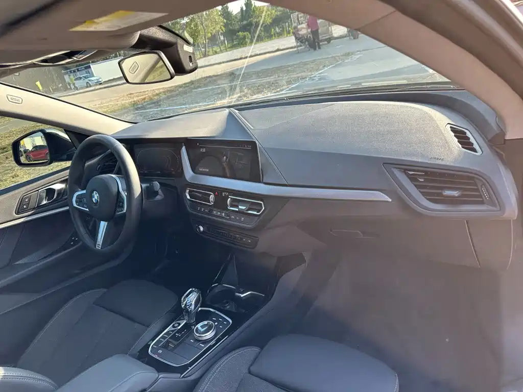 BMW 2 Series (Import) — миниатюра 17