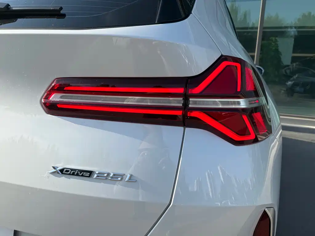 BMW X3 — миниатюра 10