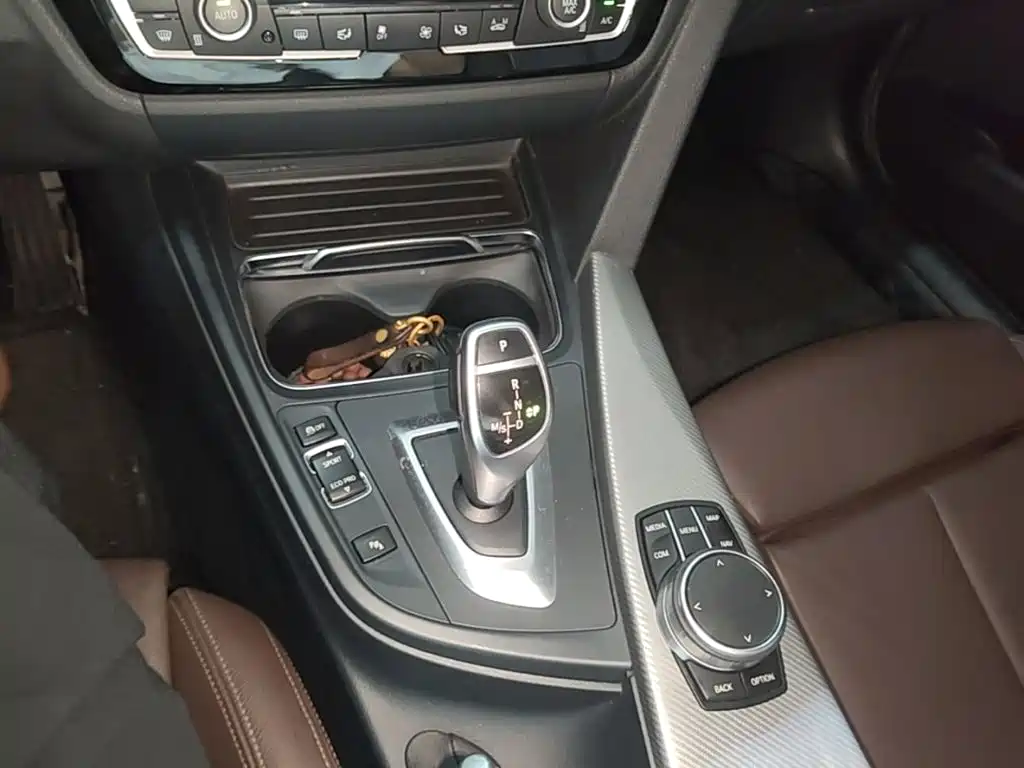 BMW 3 Series — миниатюра 14
