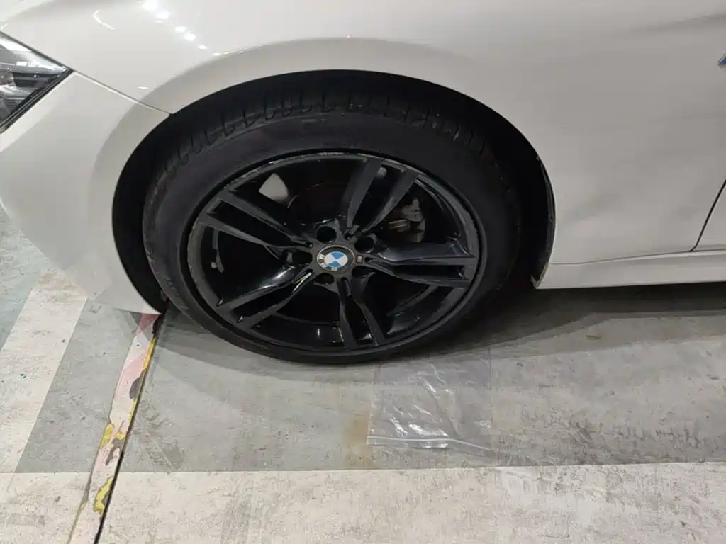BMW 3 Series — миниатюра 23