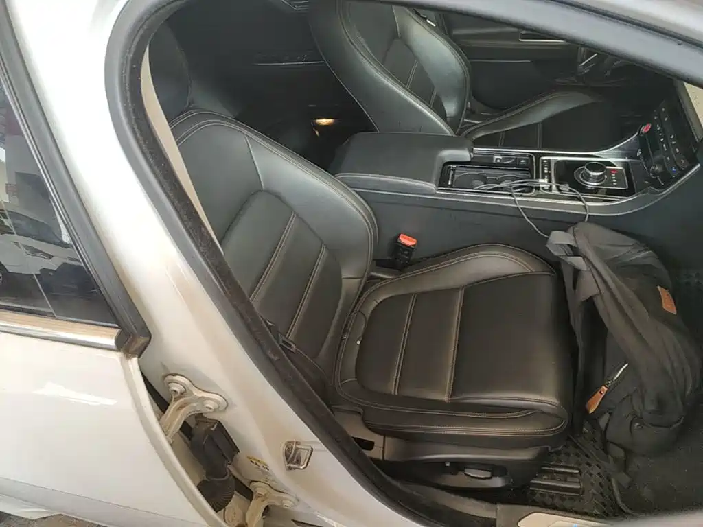 Jaguar XEL — миниатюра 25