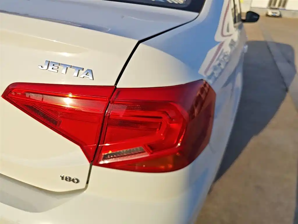 Volkswagen Jetta 2019 1.5L MT Fashion
