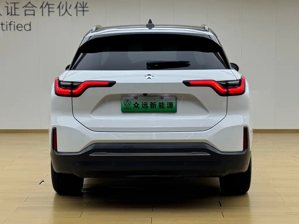 NIO ES6 — миниатюра 8