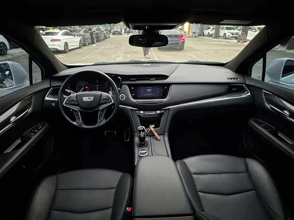 Cadillac XT5 — миниатюра 8