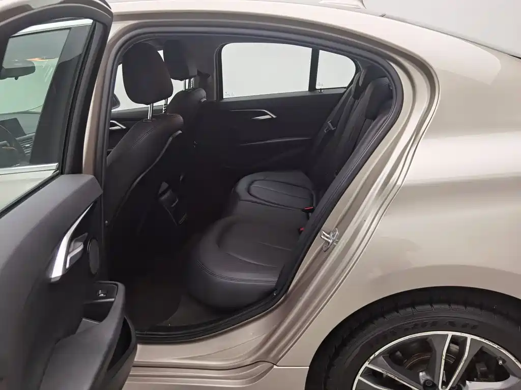 BMW 1 Series — миниатюра 15